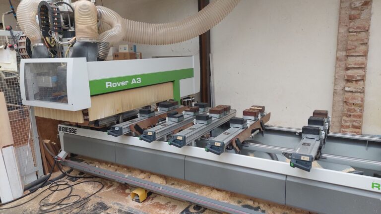 BIESSE ROVER A 3.30 CNC - Bearbeitungszentrum